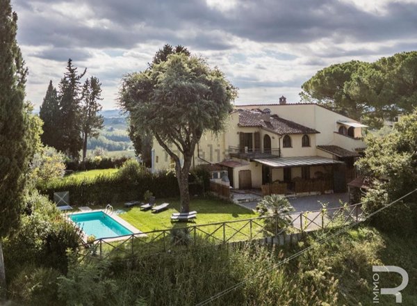 esavano in vendita a Certaldo