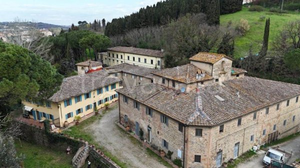 negozio in vendita a Certaldo