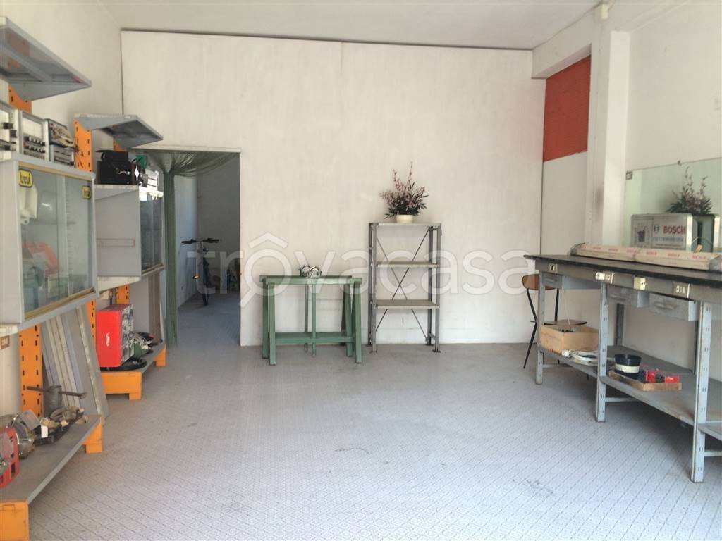 negozio in vendita a Certaldo