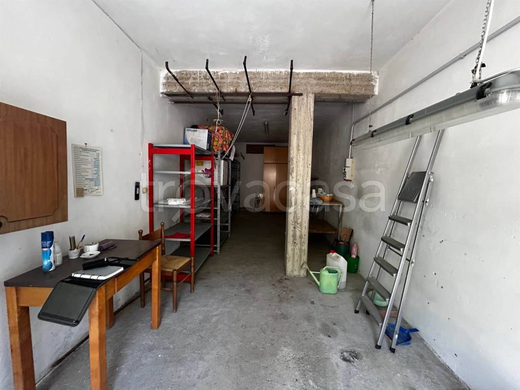 locale di sgombero in vendita a Certaldo