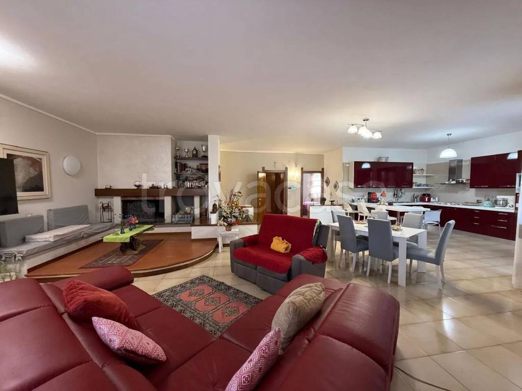 casa indipendente in vendita a Certaldo