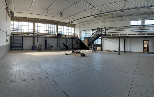 capannone in vendita a Certaldo