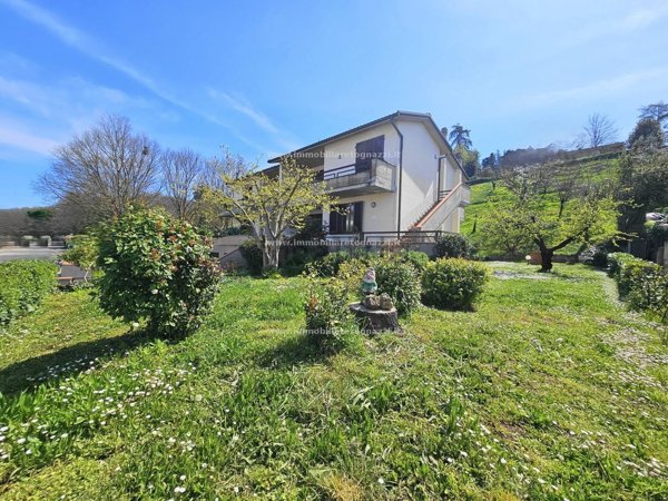 casa indipendente in vendita a Certaldo