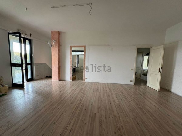 locale commerciale in vendita a Certaldo