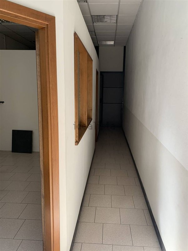 locale commerciale in vendita a Certaldo