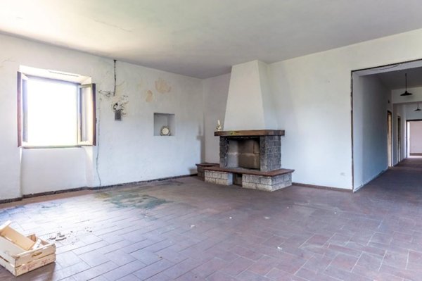 casa indipendente in vendita a Certaldo