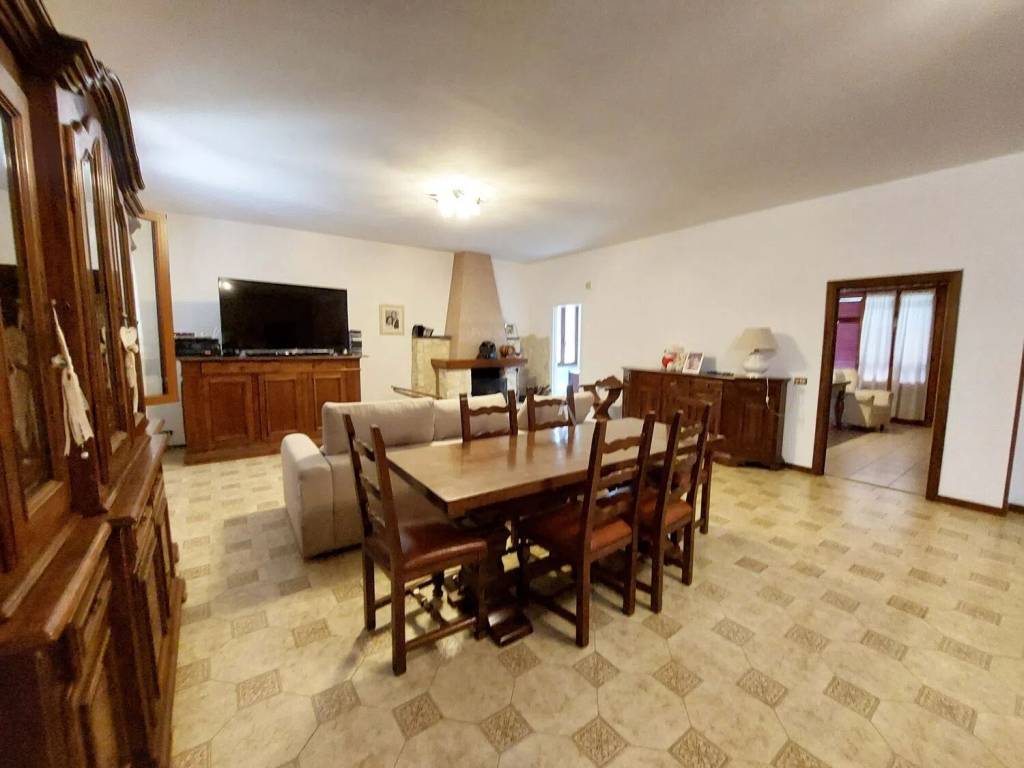 casa indipendente in vendita a Certaldo