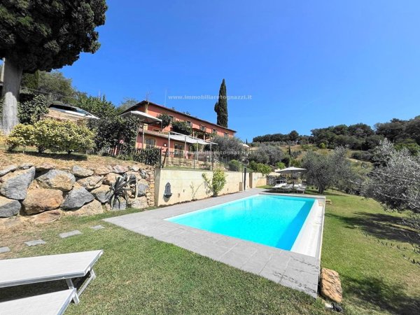 casa indipendente in vendita a Certaldo