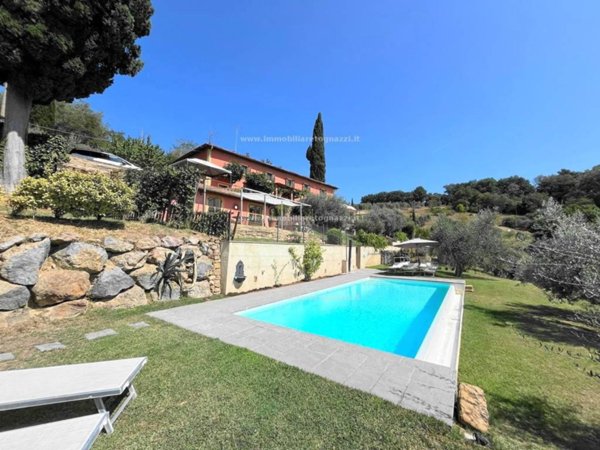 casa indipendente in vendita a Certaldo