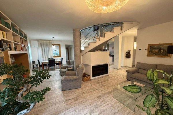 casa indipendente in vendita a Certaldo