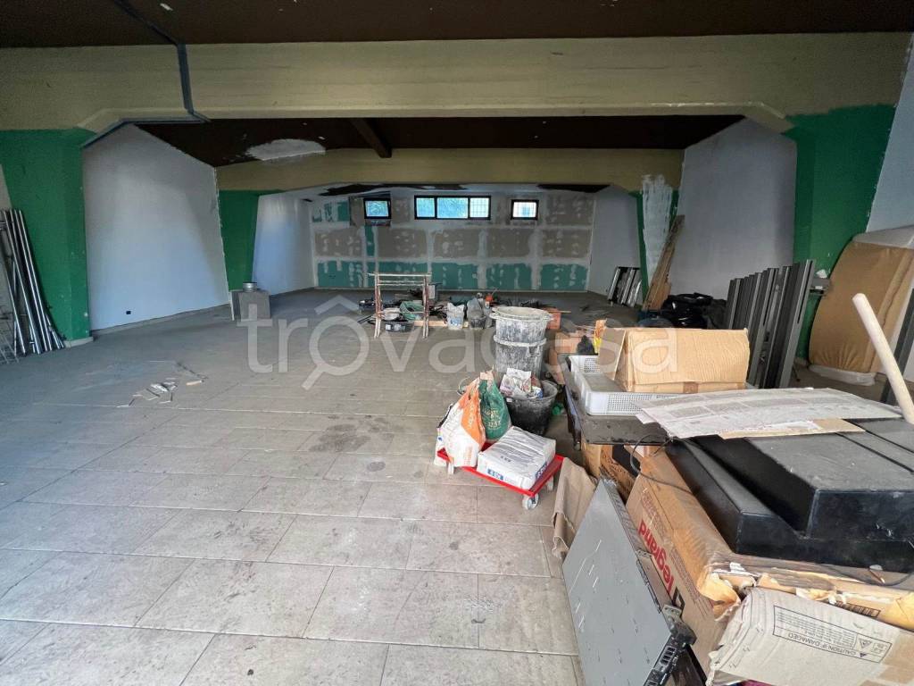 negozio in vendita a Certaldo