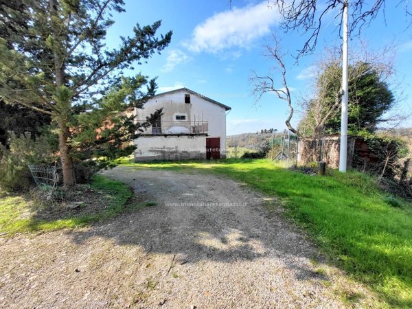 casa indipendente in vendita a Certaldo