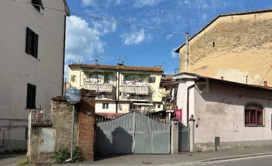 locale commerciale in vendita a Certaldo