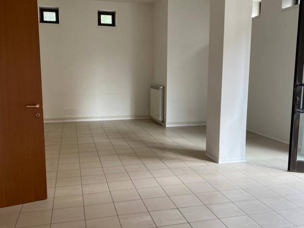 negozio in vendita a Certaldo