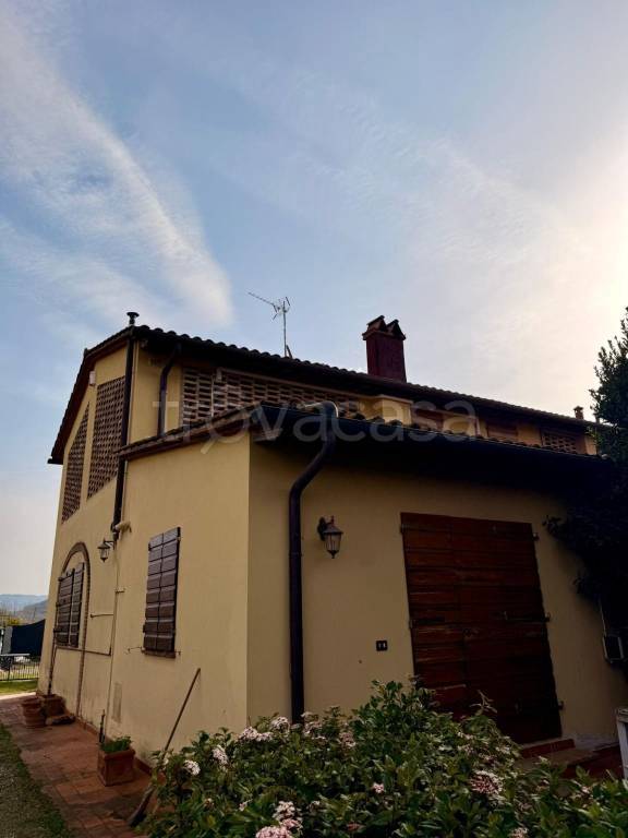 casa indipendente in vendita a Certaldo