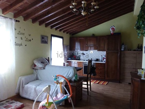 esavano in vendita a Certaldo