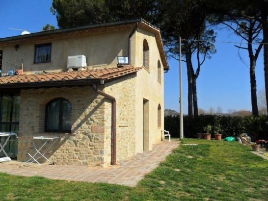 casa indipendente in vendita a Certaldo