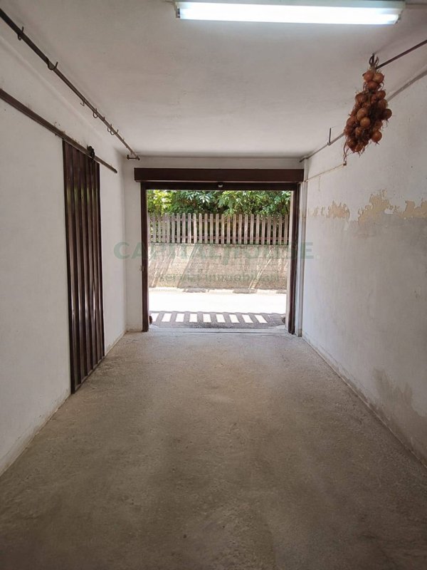 locale di sgombero in vendita a Certaldo