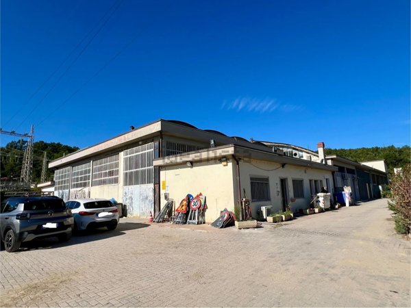 capannone in vendita a Certaldo