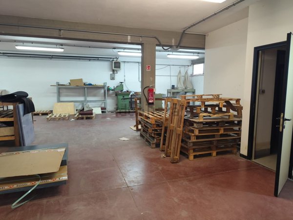 capannone in vendita a Certaldo