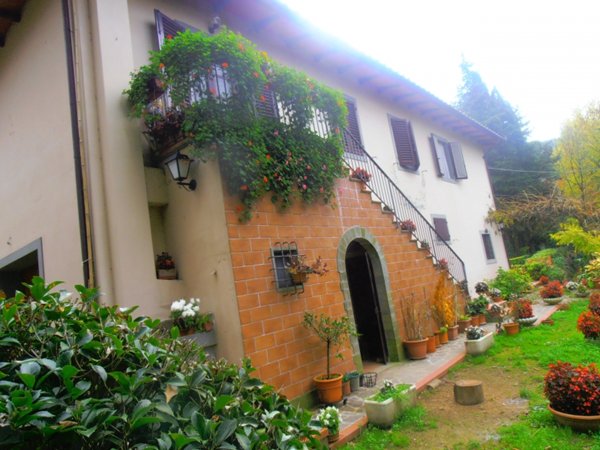 casa indipendente in vendita a Dicomano