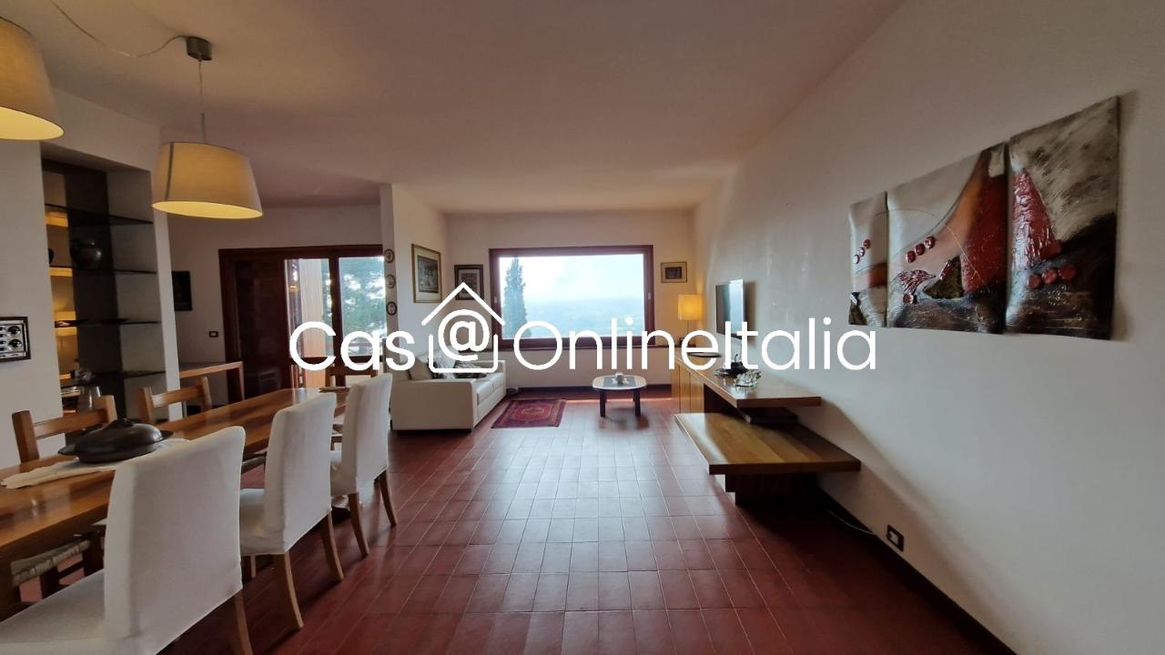 casa indipendente in vendita a Dicomano