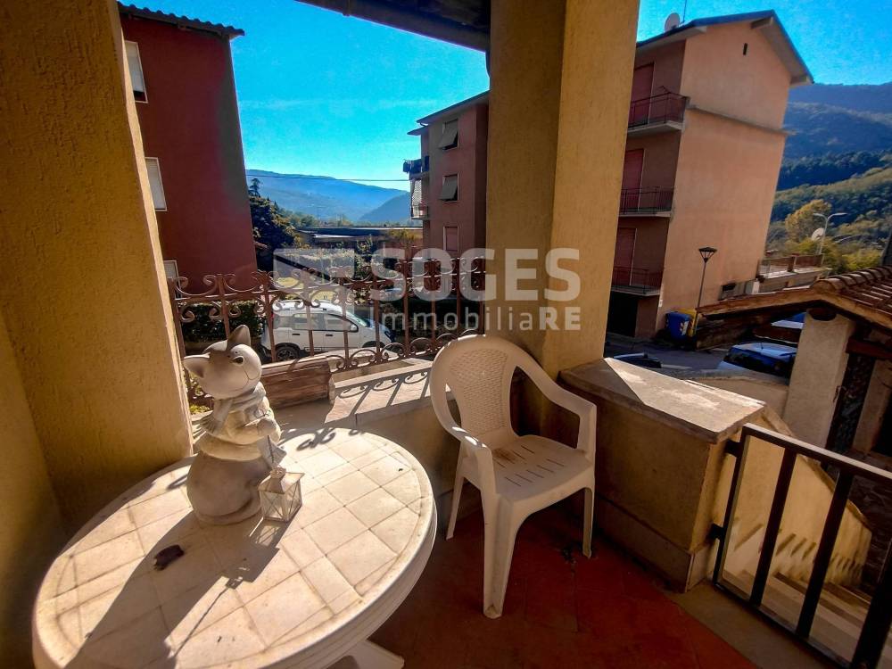 casa indipendente in vendita a Dicomano