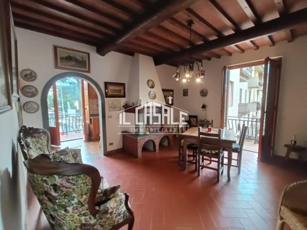 casa indipendente in vendita a Dicomano