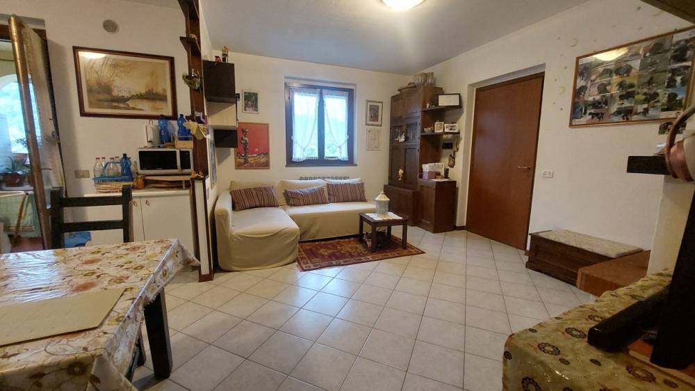 appartamento in vendita a Dicomano