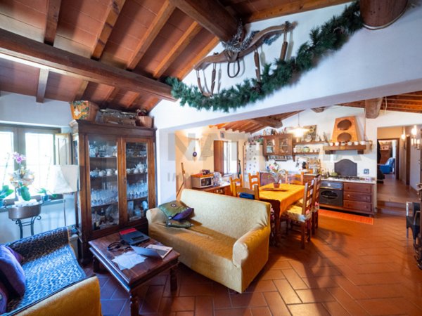 casa indipendente in vendita a Dicomano in zona Frascole