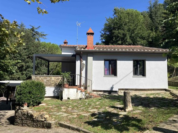 casa indipendente in vendita a Dicomano in zona Frascole