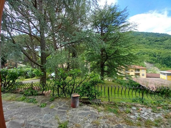 casa semindipendente in vendita a Dicomano