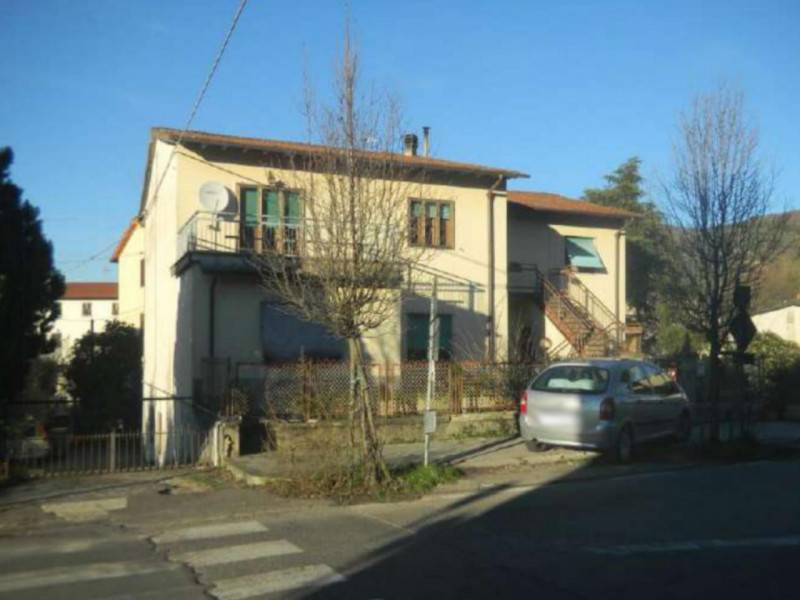 appartamento in vendita a Dicomano in zona Contea