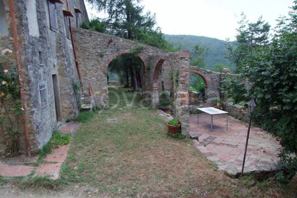 casa indipendente in vendita a Dicomano