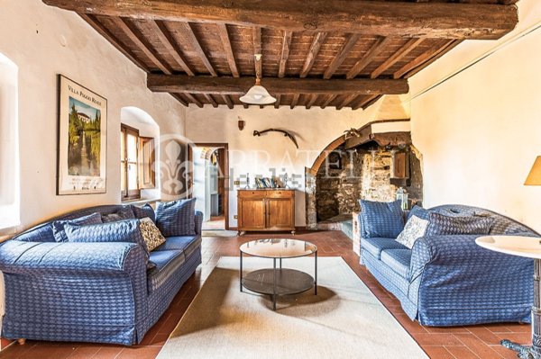 casa indipendente in vendita a Dicomano