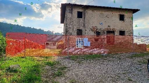 casa indipendente in vendita a Dicomano