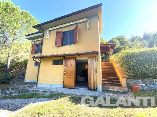 casa indipendente in vendita a Dicomano
