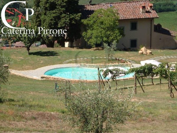 casa indipendente in vendita a Dicomano