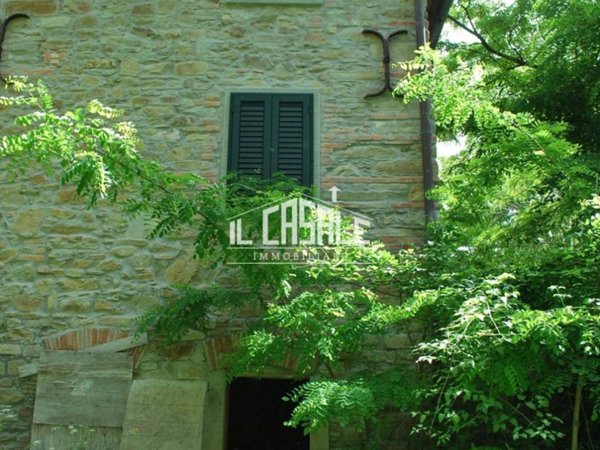 casa indipendente in vendita a Dicomano in zona Corella