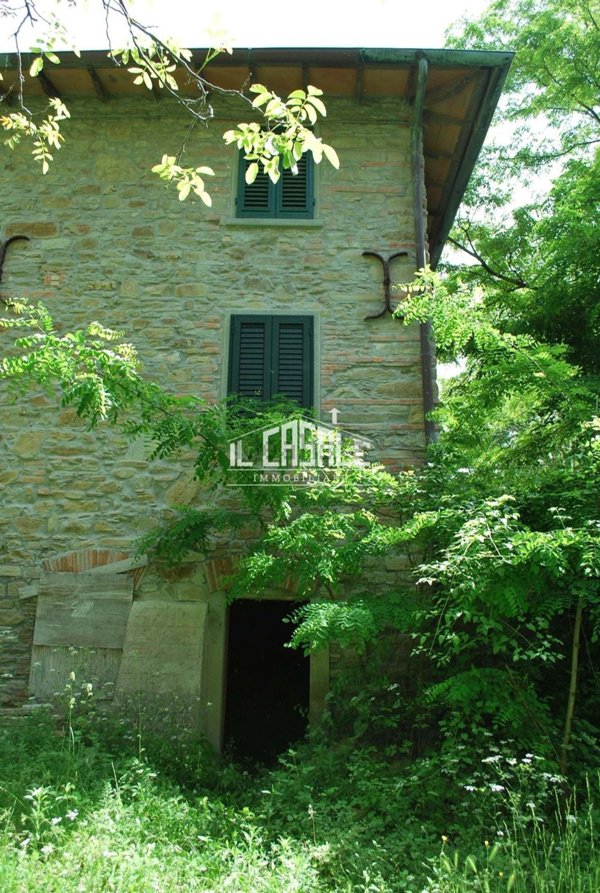 appartamento in vendita a Dicomano in zona Corella