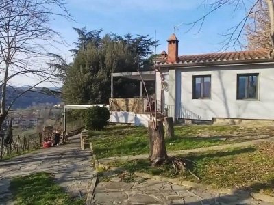 casa indipendente in vendita a Dicomano