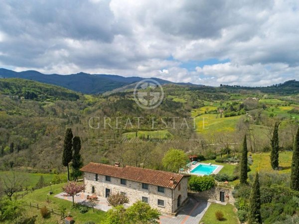 casa indipendente in vendita a Dicomano