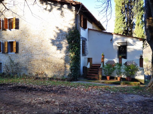 casale in vendita a Dicomano in zona Corella