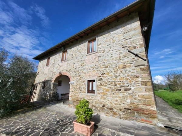 appartamento in vendita a Dicomano in zona Contea