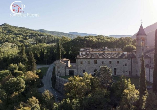 casa indipendente in vendita a Dicomano in zona Contea