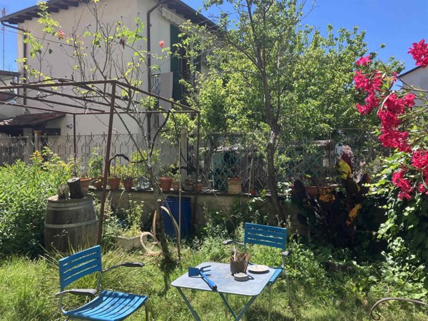 casa indipendente in vendita a Dicomano