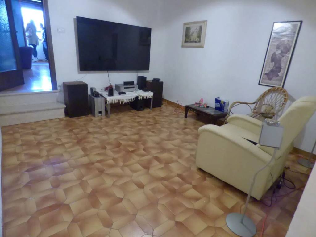 appartamento in vendita a Dicomano