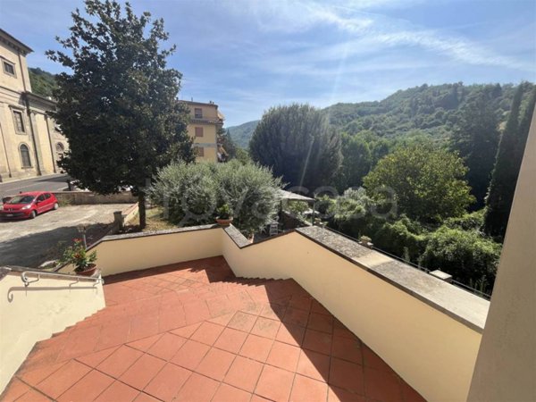 appartamento in vendita a Dicomano