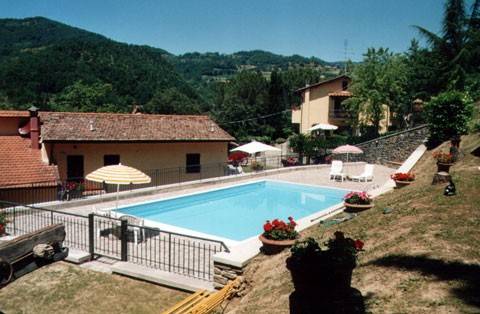casa indipendente in vendita a Dicomano in zona Corella
