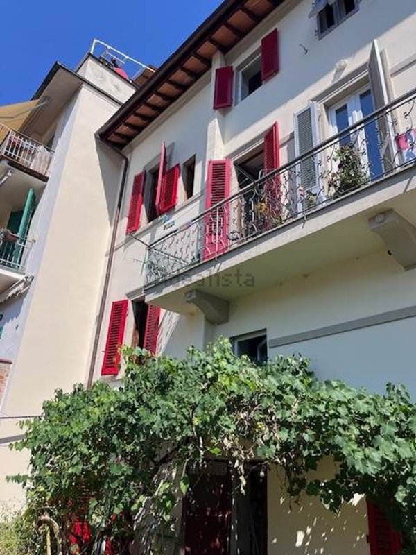 casa indipendente in vendita a Dicomano